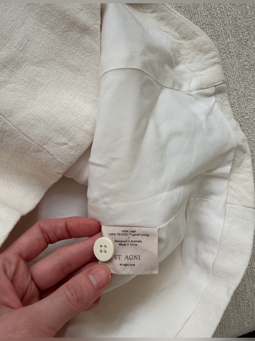 St. Agni Linen Vest - Picture 6 of 7